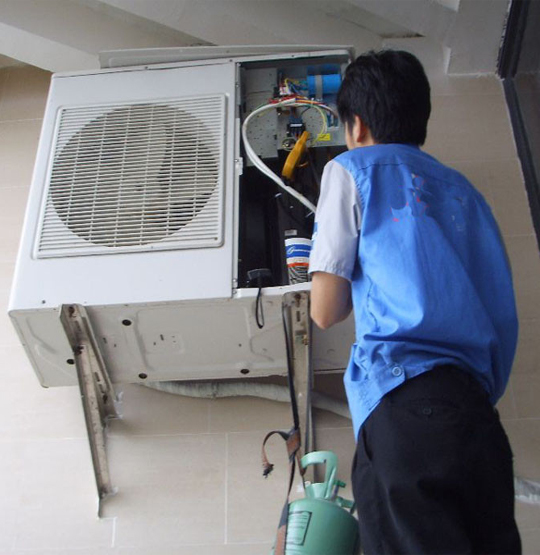 凌云空调开机无反应维修